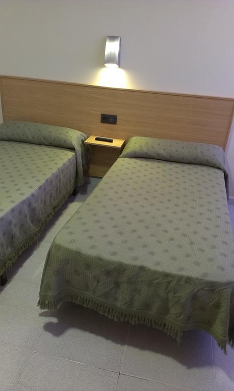 Hostal Bisbal Only Adults No Ac 발렌시아 객실 사진